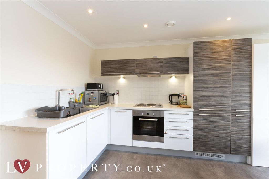 Property photo 2 of 10 N3.Jpg