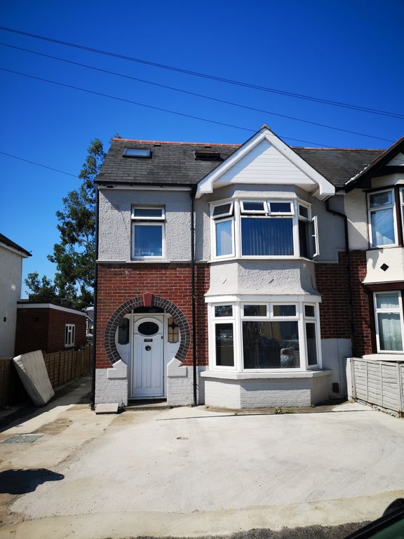 Property photo 1 of 8 Front