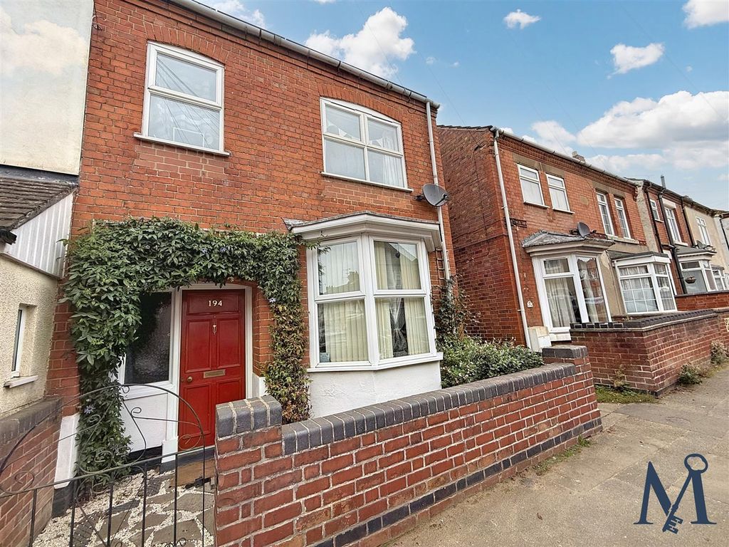 Property photo 1 of 22 Front Courtyard