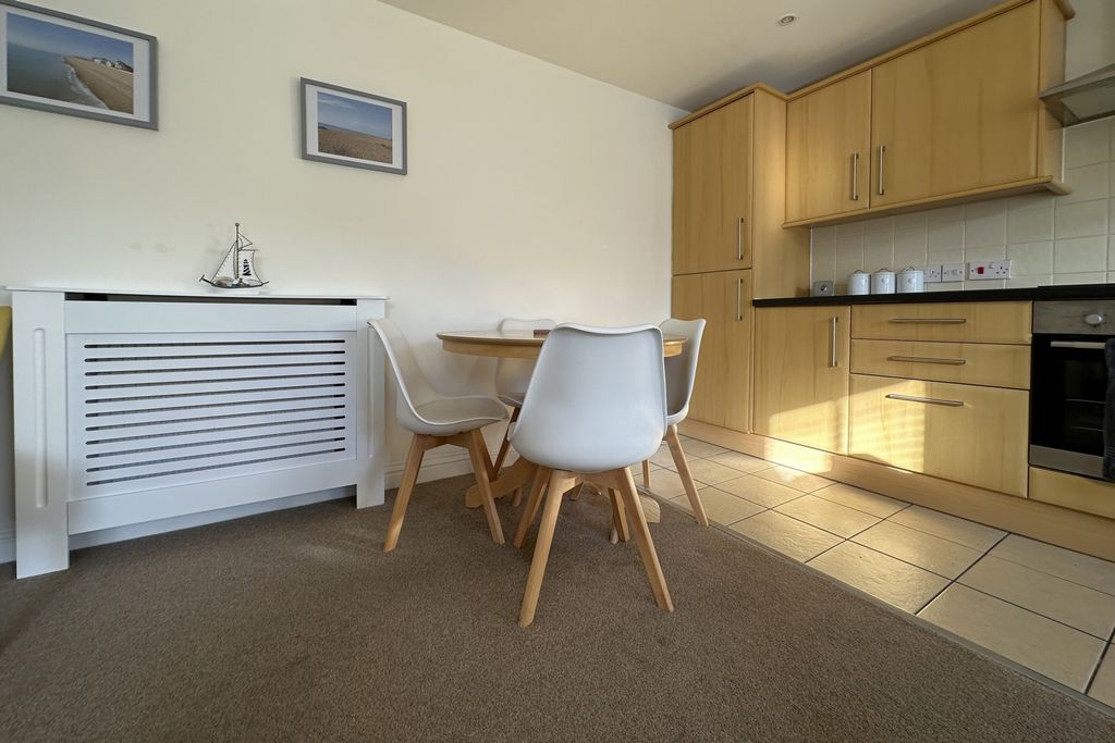 Property photo 3 of 9 Photo 11