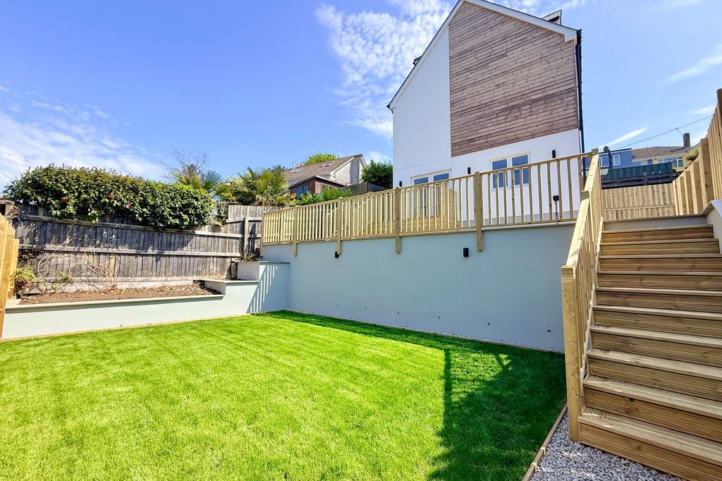 Additional image 2 of 3 bed detached house for saleHolly Tree Lane, Penryn TR10