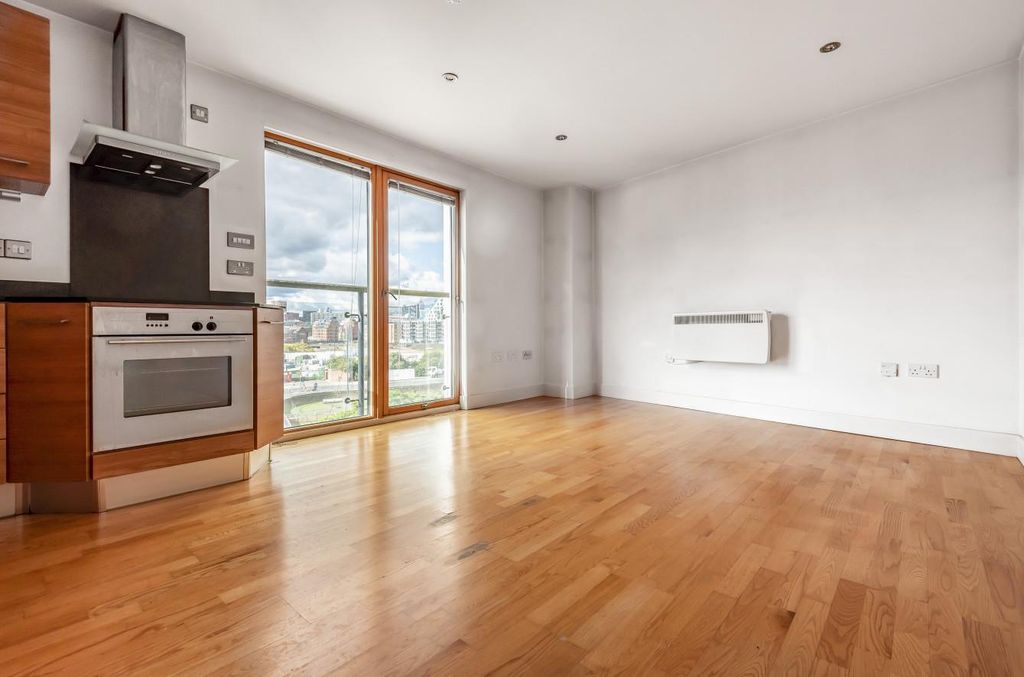 Property photo 1 of 8 904573 (3).Jpg