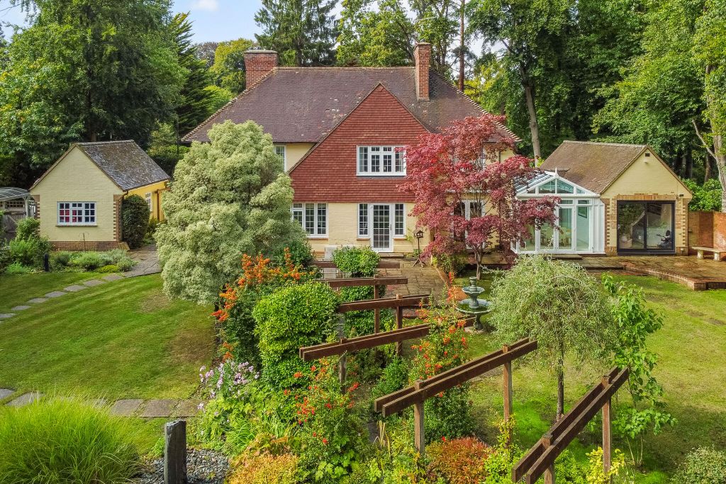 Additional image 17 of 4 bed detached house for saleWaverley Avenue, Fleet GU51