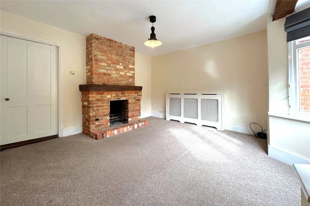 Property photo 3 of 17 Picture 3