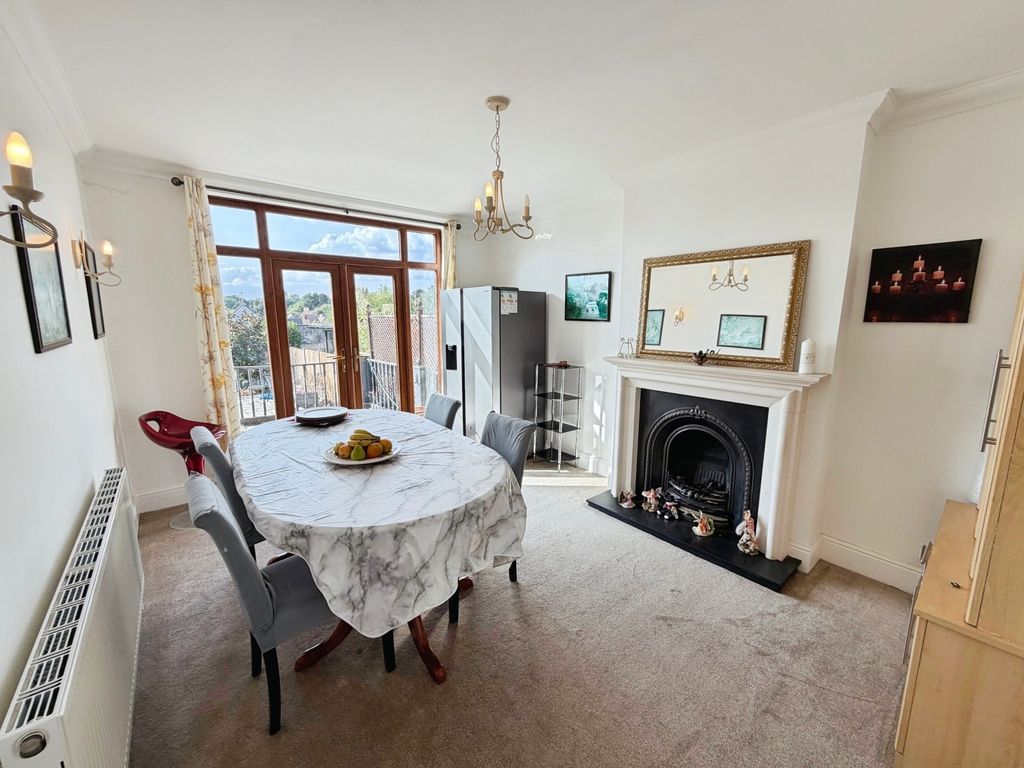 Property photo 3 of 22 Dining Room