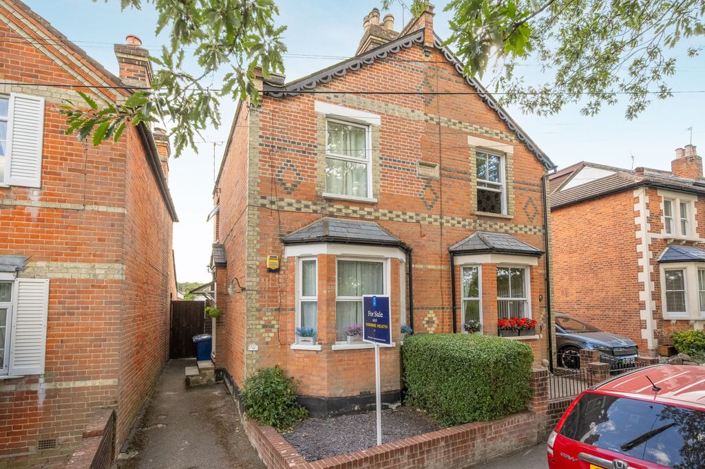 Property photo 1 of 8