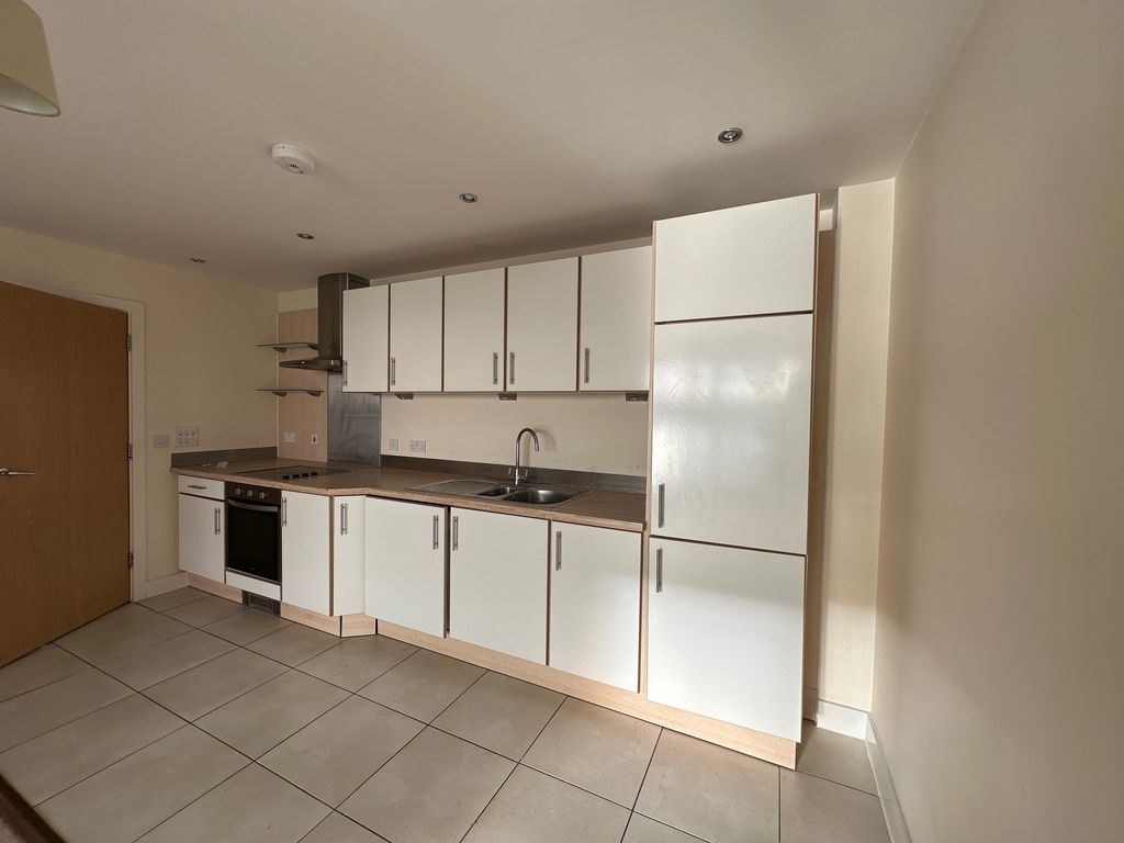 Property photo 2 of 11 Balcony