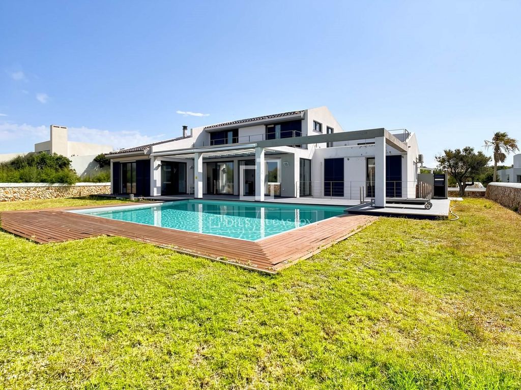 Property photo 1 of 67