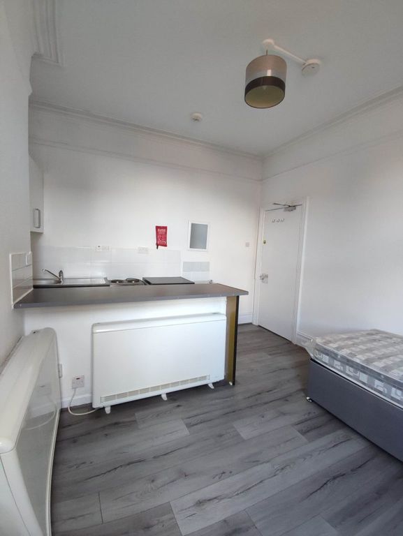 Property photo 2 of 3