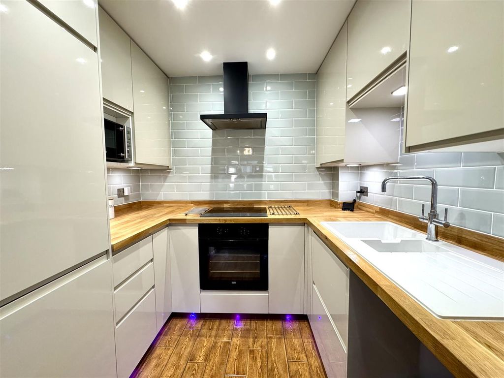 Property photo 2 of 12 Img_0254.Jpeg