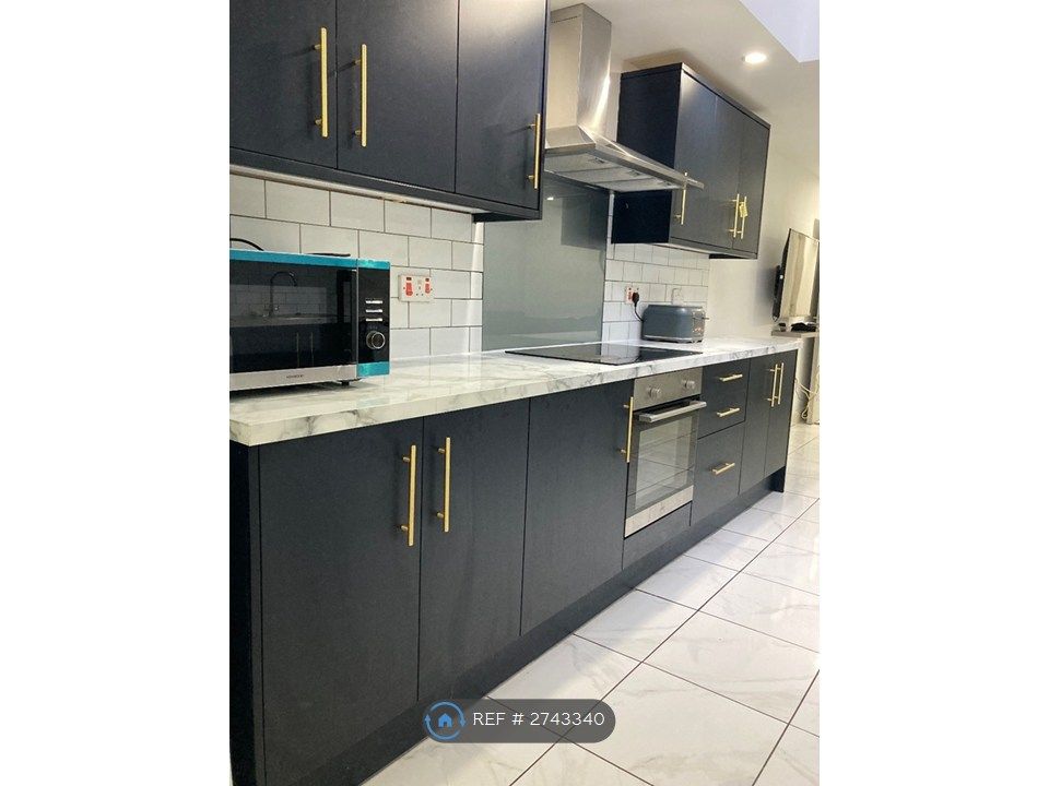 Property photo 1 of 9 Luxury En-Suite Rooms Available