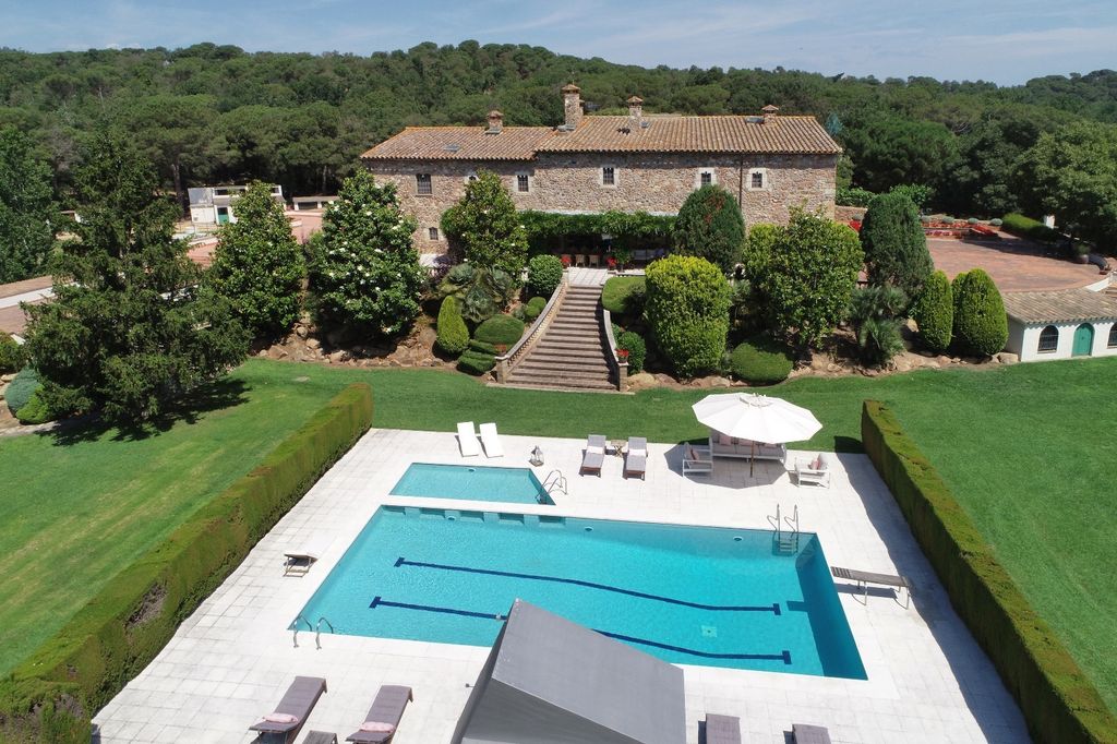 Property photo 1 of 43