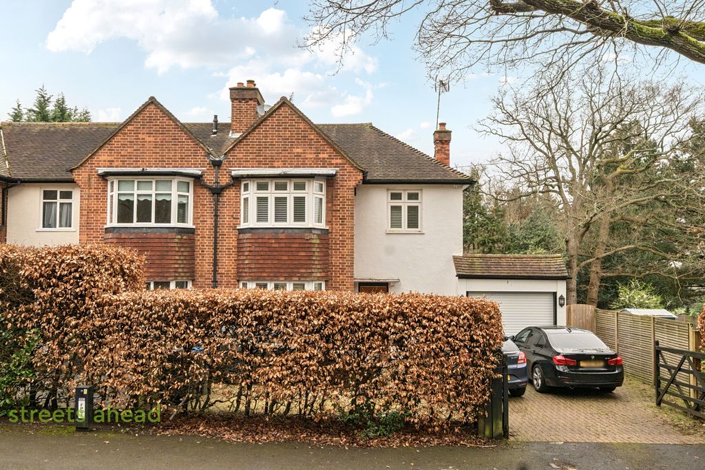 Property photo 1 of 20 5449F982-A76A-45F...