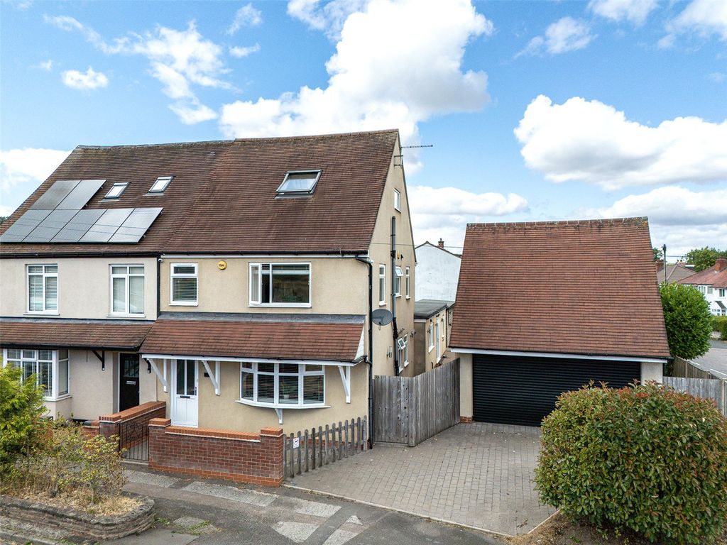 Property photo 2 of 28 Picture No. 22