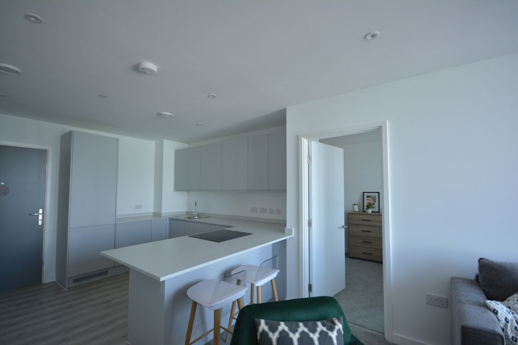 Property photo 2 of 12 Open Plan