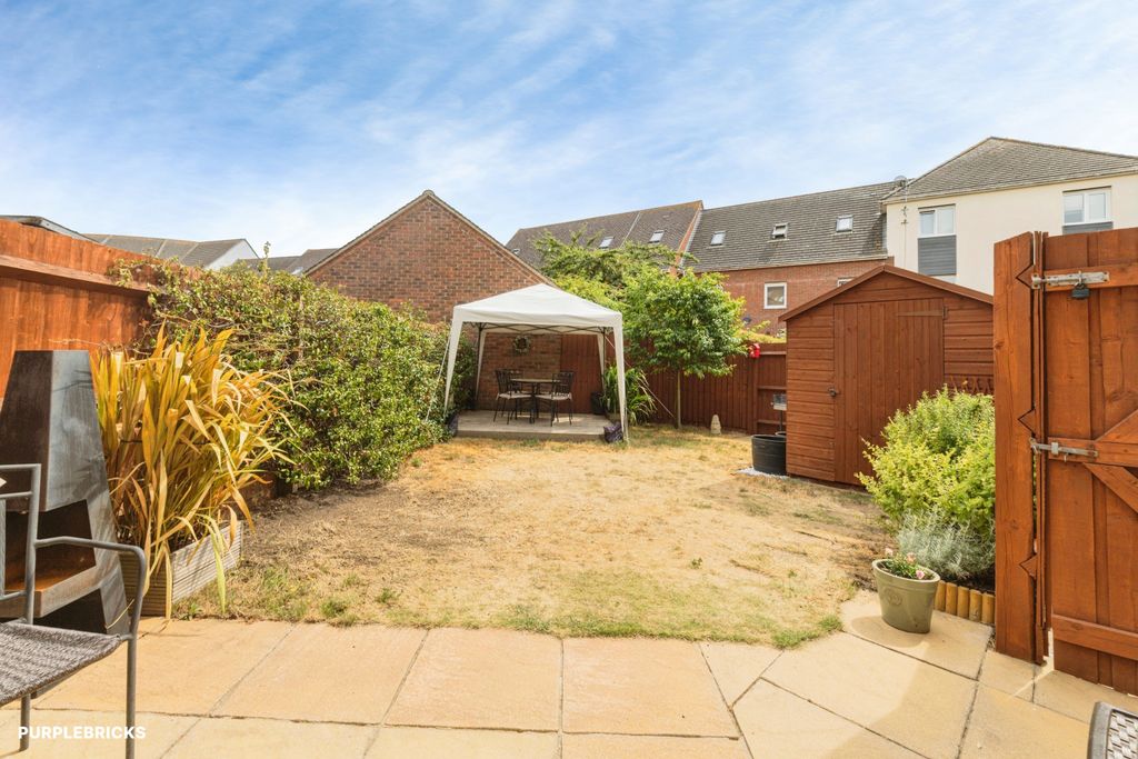 Property photo 3 of 25