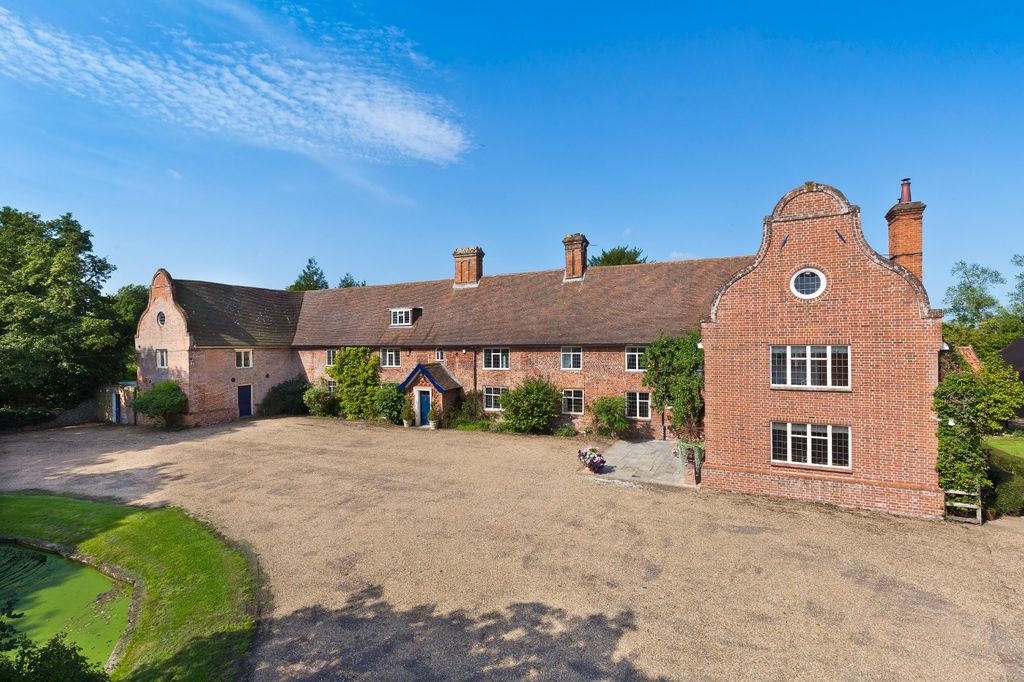 Property photo 2 of 17 Whittingham Hall