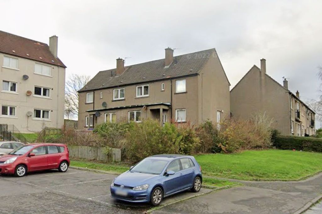 Property photo 1 of 2