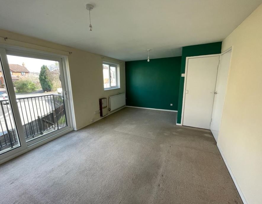 Property photo 2 of 6 Lounge