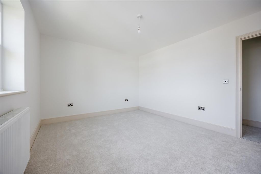 Property photo 3 of 16 Kingsfarmplot1-4.Jpg