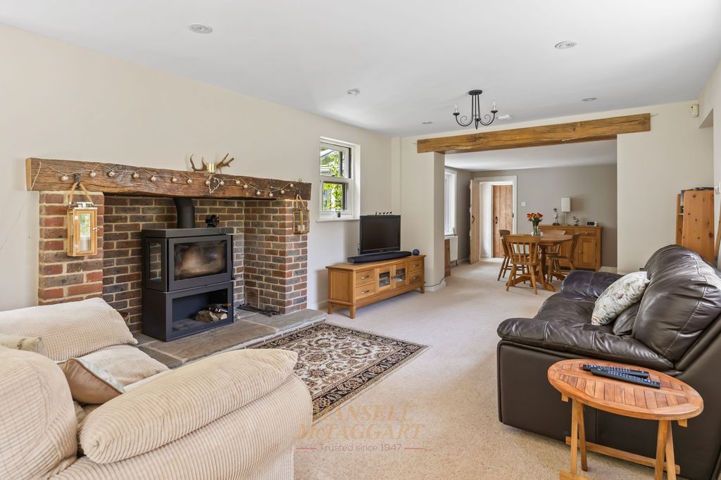 Property photo 2 of 41