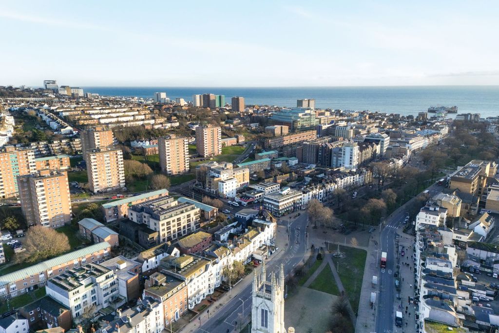 Property photo 1 of 19 4920590