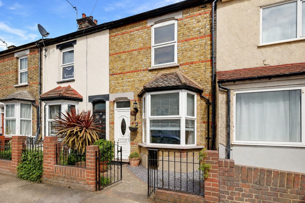 Property photo 1 of 17 5105402