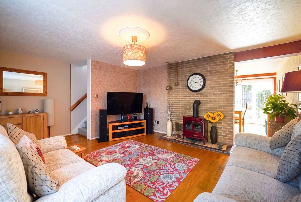 Property photo 3 of 18