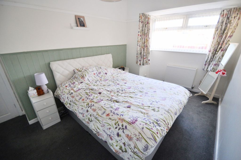 Property photo 3 of 26