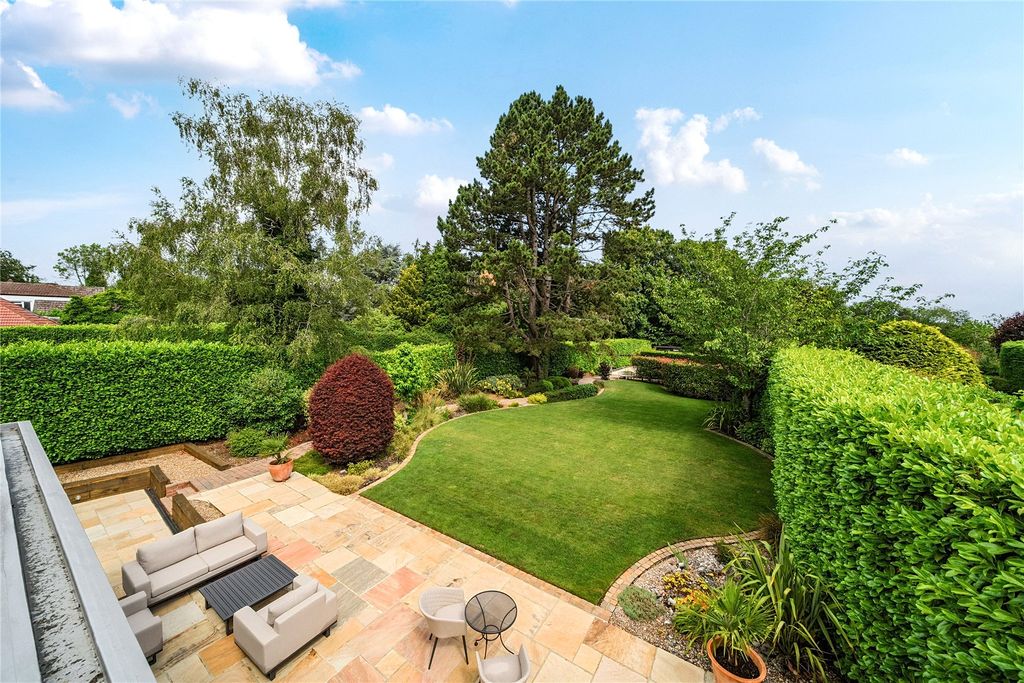 Property photo 3 of 60 Picture No. 46