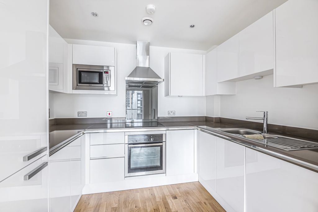 Property photo 3 of 15 720603 (4)