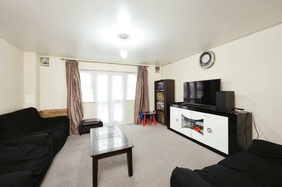 Property photo 2 of 16 Gallery