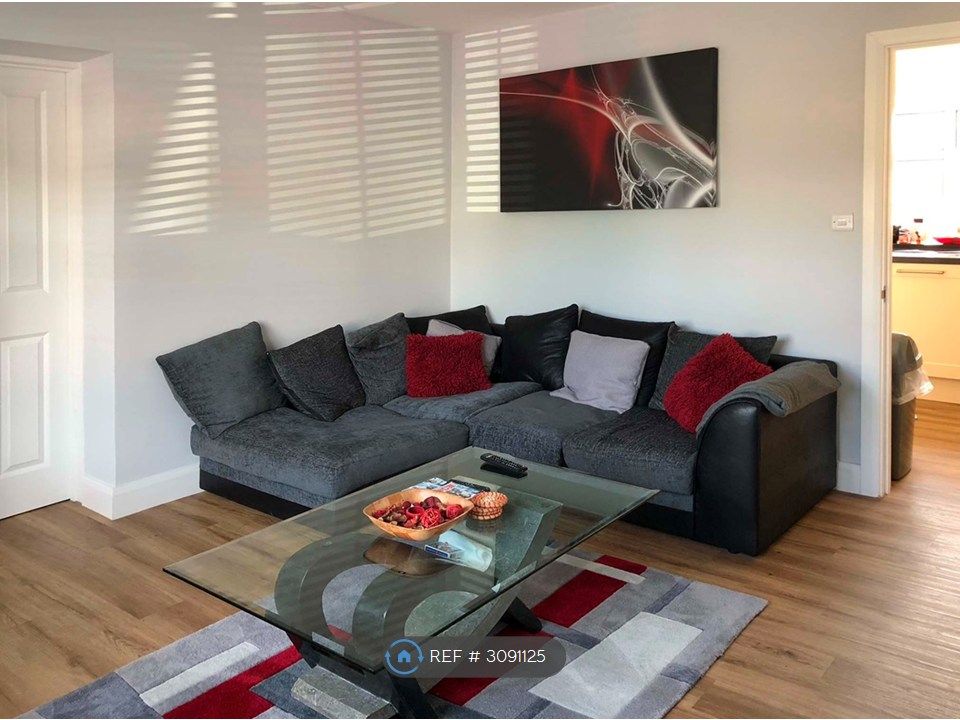 Property photo 2 of 7 Shared Lounge