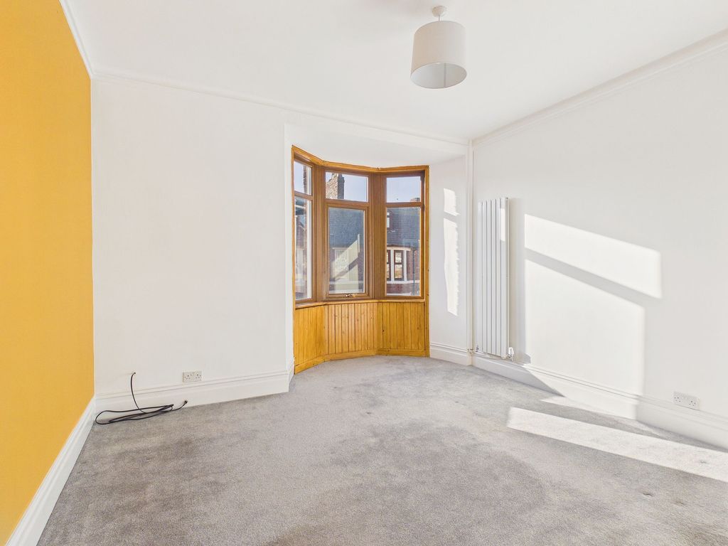 Property photo 2 of 9 Lounge