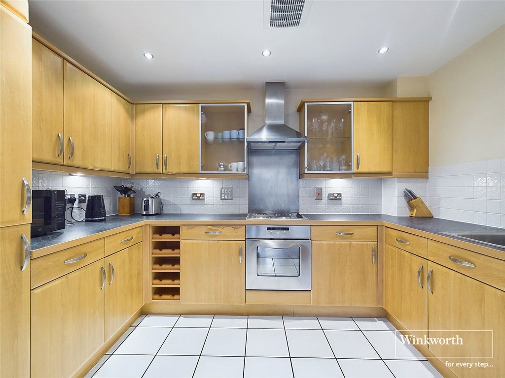 Property photo 2 of 11 Picture No. 22