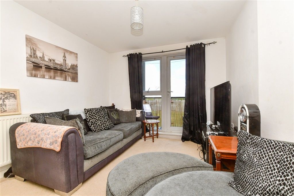 Property photo 2 of 10 Living Room