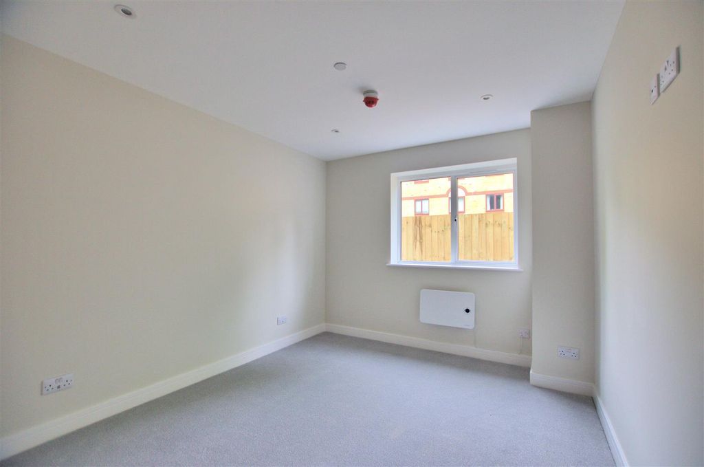 Property photo 3 of 5