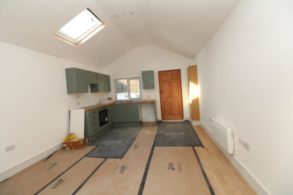Property photo 2 of 3