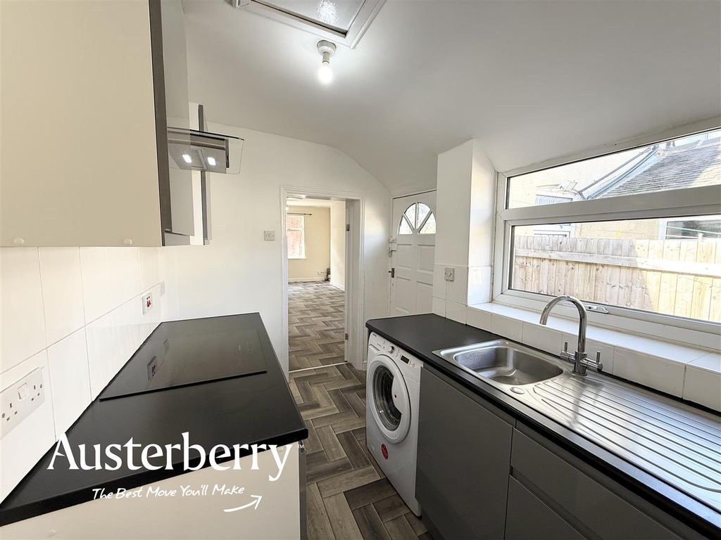 Property photo 2 of 9 Img_4045.Jpg