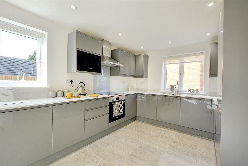 Property photo 2 of 12 Kitchen_1.Jpg