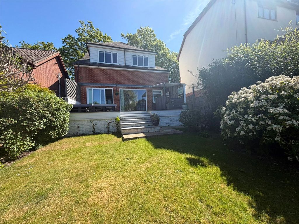 Property photo 3 of 31 Picture No. 52