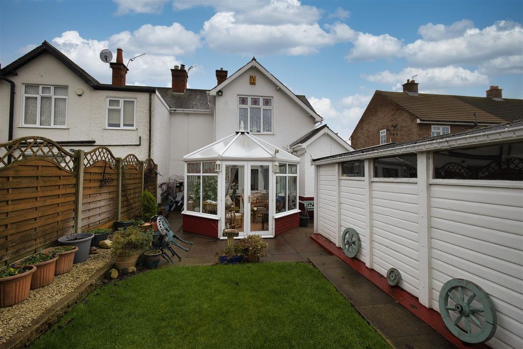 Property photo 3 of 15 Ae1A2206.Jpg