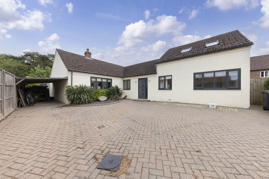 Property photo 2 of 30