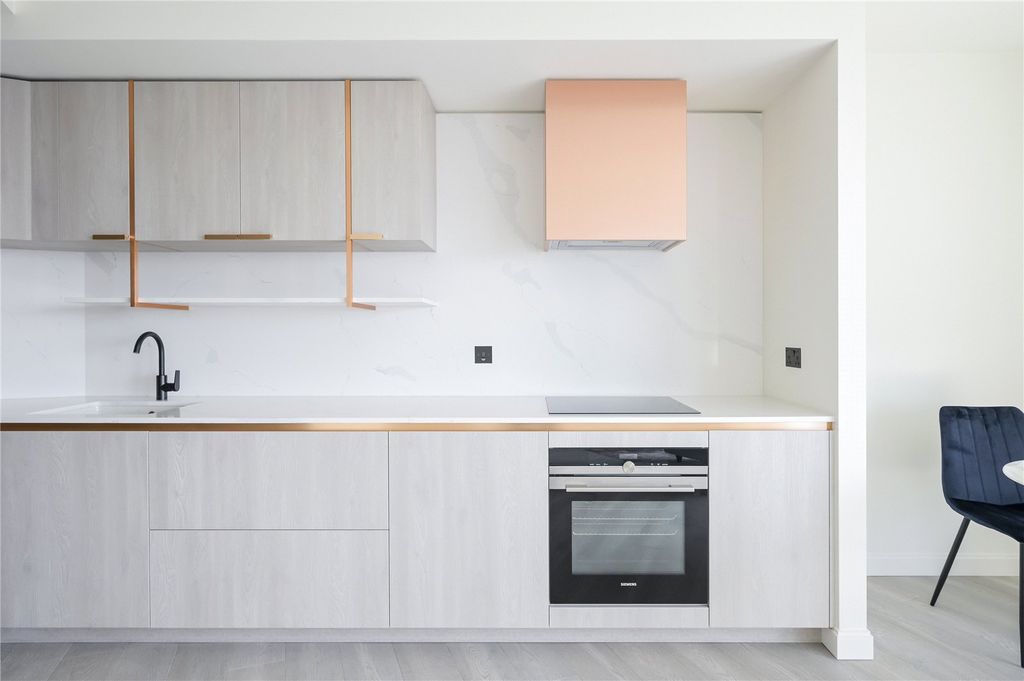 Property photo 3 of 8 Picture No. 07