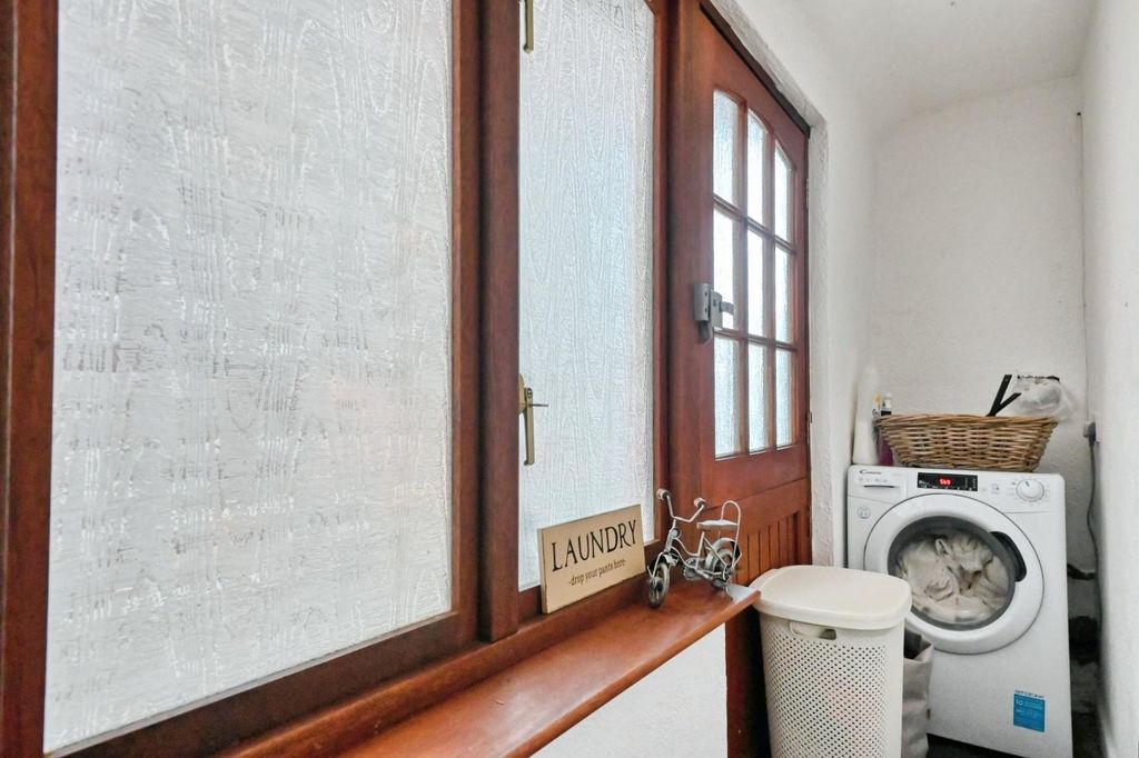 Property photo 3 of 13 2Dai2.Jpg