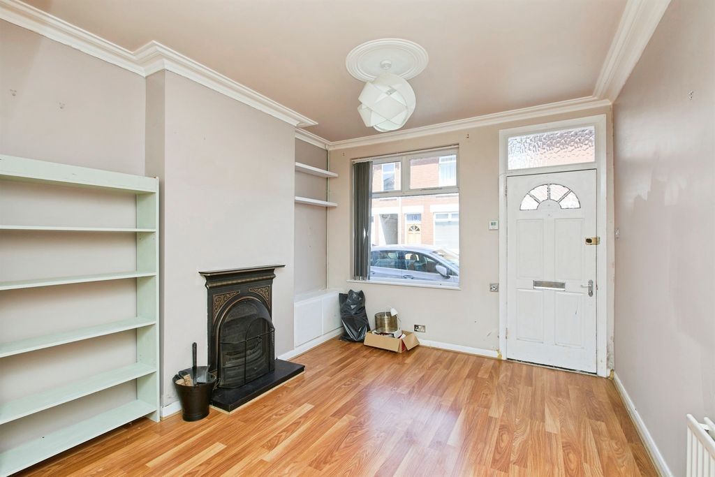 Property photo 2 of 13