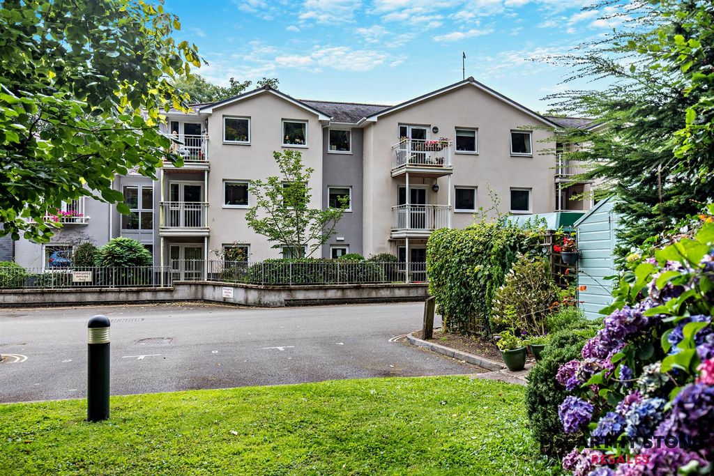 Property photo 1 of 14 Rivers Edge Court