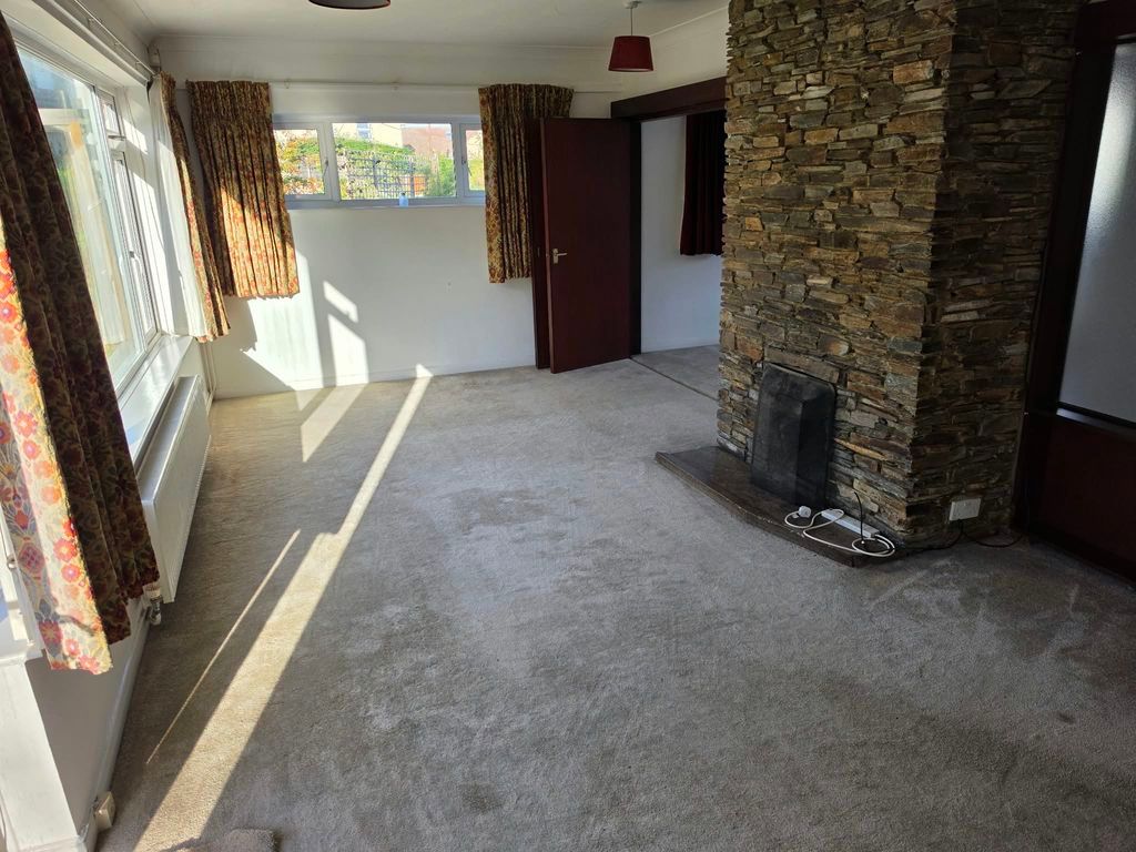 Property photo 2 of 15 Photo 8