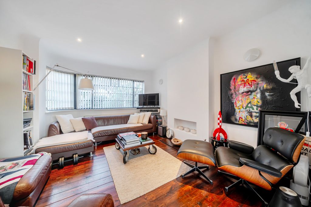 Property photo 3 of 36 1429967-26-69Bb06...