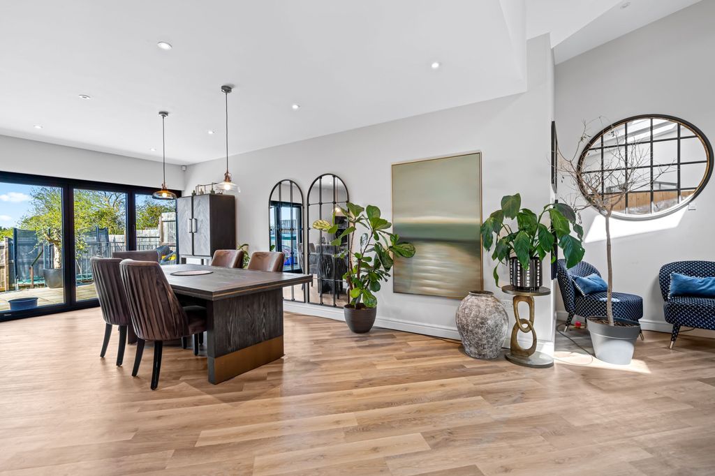 Additional image 4 of 4 bed barn conversion to rentCold Pool Lane, Badgeworth GL51